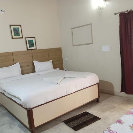 Chandan Resort Purî Extérieur photo